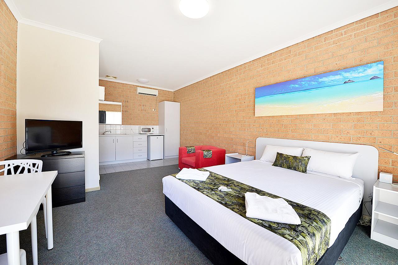 Cranbourne Motor Inn Dış mekan fotoğraf